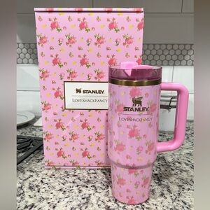 NWT! Stanley 1913 x LoveShackFancy Flowstate Tumbler 30oz - Ibiza Sunset 💐🌸